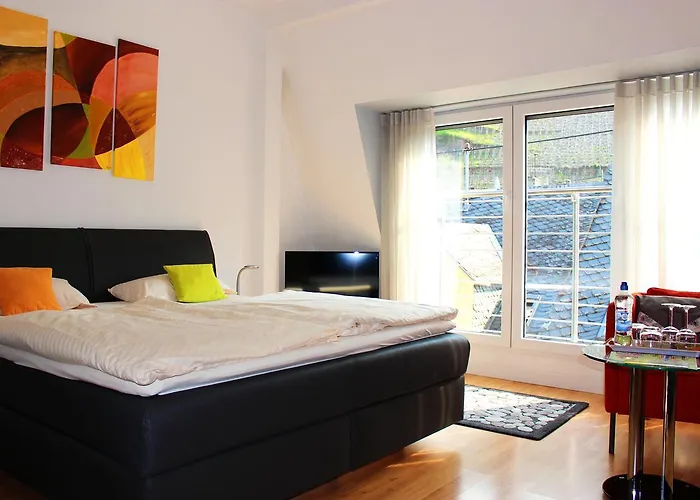 Alojamento de Acomodação e Pequeno-almoço Adelheid Moselhype&wine Zell an der Mosel